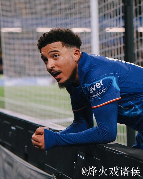 太阳报：马杜埃凯和桑乔周末相聚音乐节