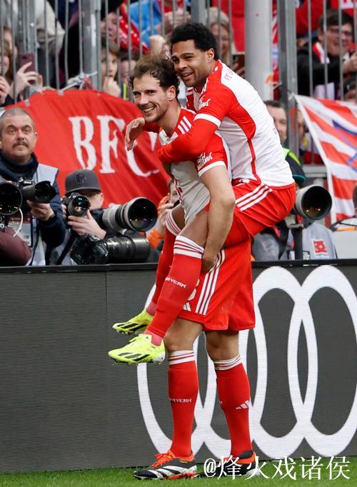 拜仁半场战平美因茨1-1，格纳布里助攻卡尔建功